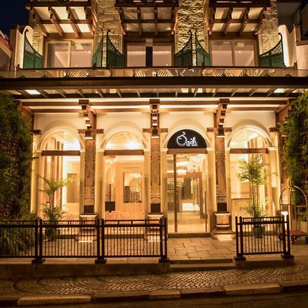 The Radh Hotel Канди Екстериор снимка