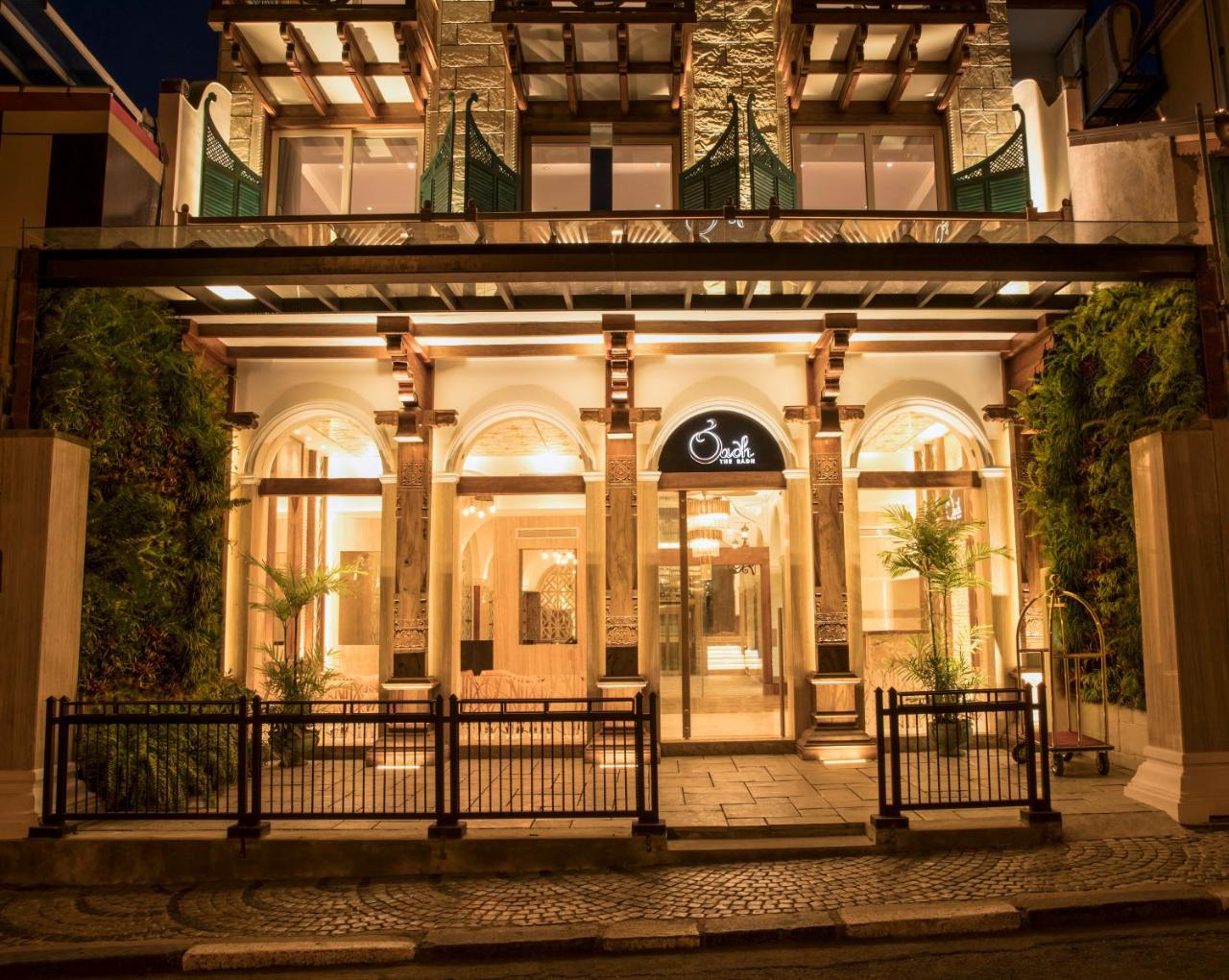 The Radh Hotel Канди Екстериор снимка