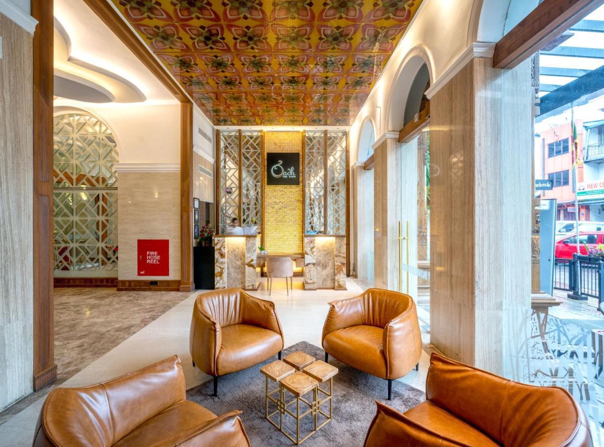 The Radh Hotel Канди Екстериор снимка